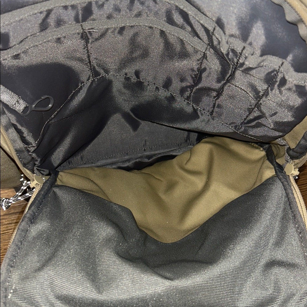 Wayfarer Go Pack Hiking Backpack - Picture 9 of 11